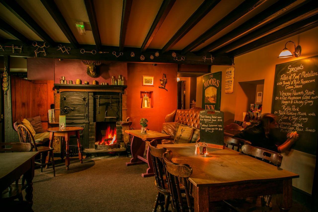 Moors Inn Appleton le Moors Buitenkant foto