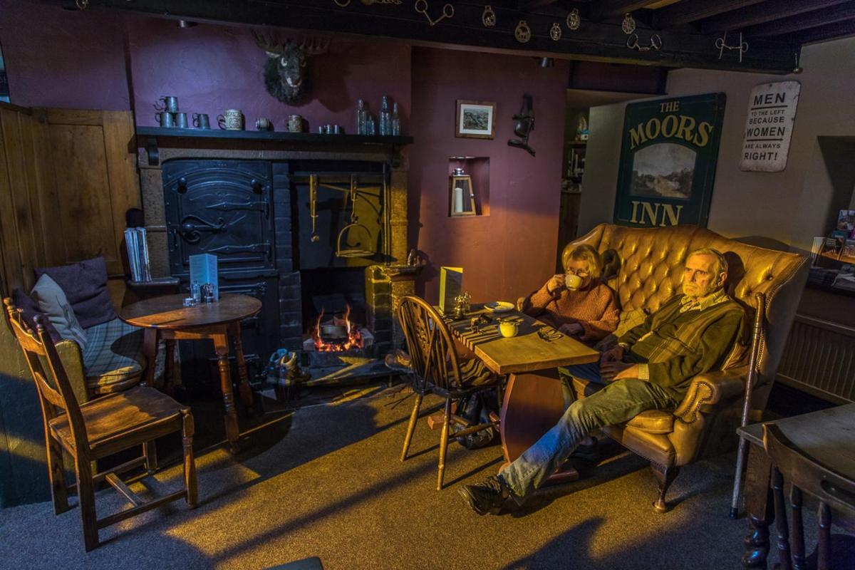 Moors Inn Appleton le Moors Buitenkant foto