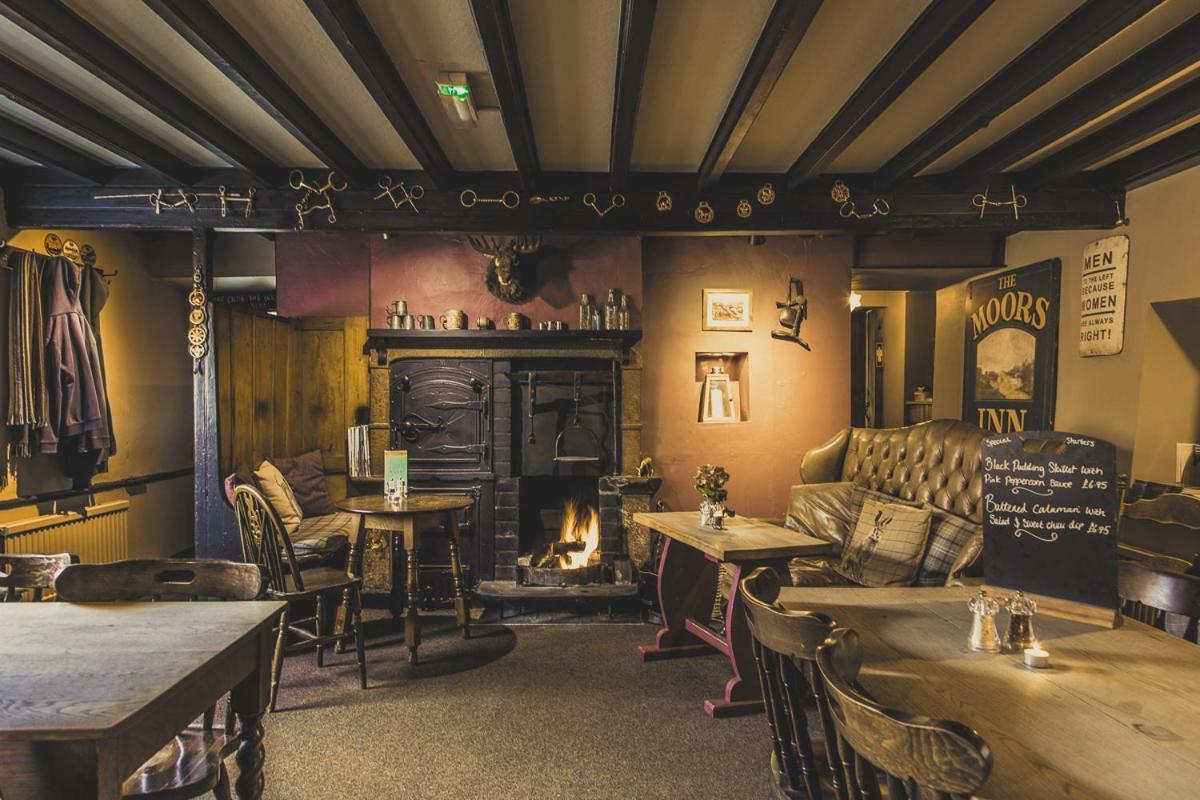 Moors Inn Appleton le Moors Buitenkant foto